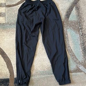 Women’s joggers